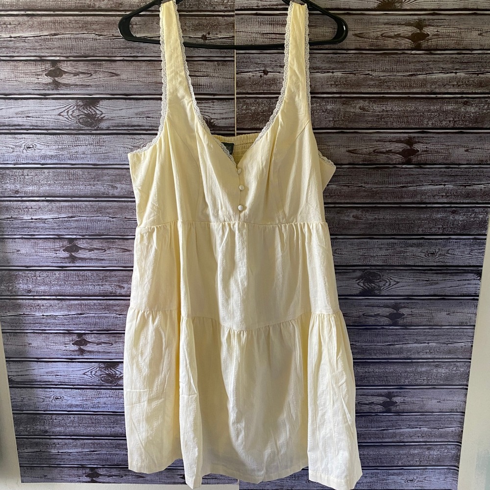 Wild Fable Women's Sleeveless Dress Size XL Pale Yellow Lace Smocked Pockets NWT